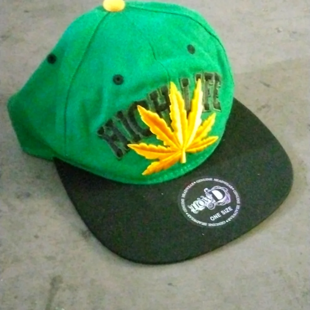 Snapback - Picture 1 of 1